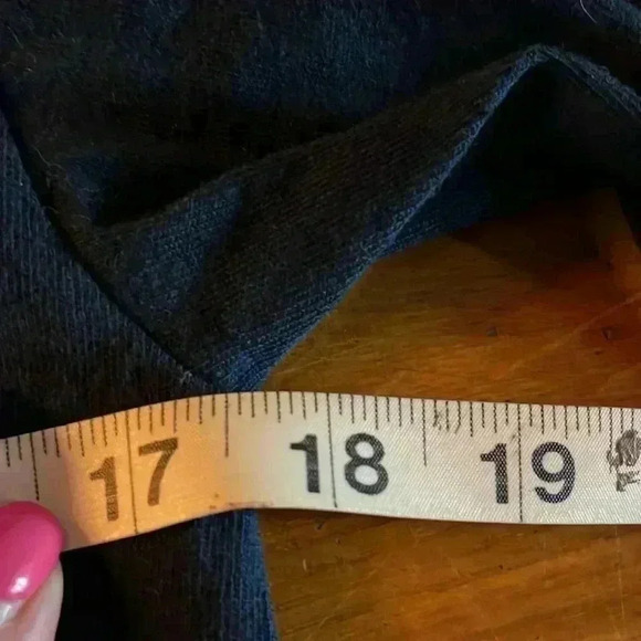 Simply Southern Black Tee Whimsy Colorful Crew Neck Pullover Blue Floral Size S - Picture 9 of 10